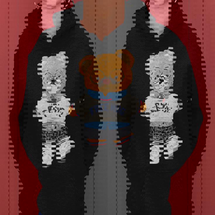 クールなテディベアの女の子と無料の抱擁イラストグラフィック。 レディースパーカー