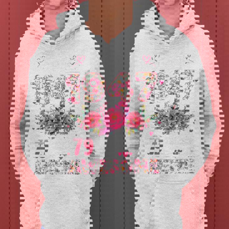 オンバック 79歳 1947年4月 花柄 79歳の誕生日 レディースパーカー