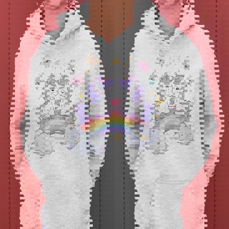 キッズ ユニコーンバタフライは、女の子向けの心と虹のアートを備えています レディースパーカー