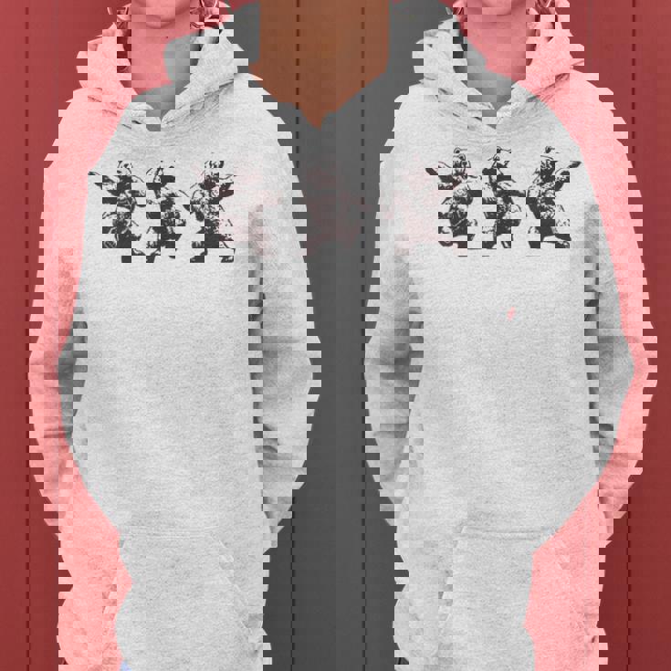 面白いクマのダンスグラフィック。動物愛好家、男性、女性、子供用。 レディースパーカー