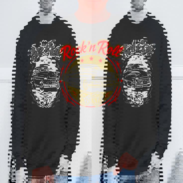 1950年代ロックンロールクラシックカーとサイコロロカビリー スウェットシャツ 高齢者への贈り物