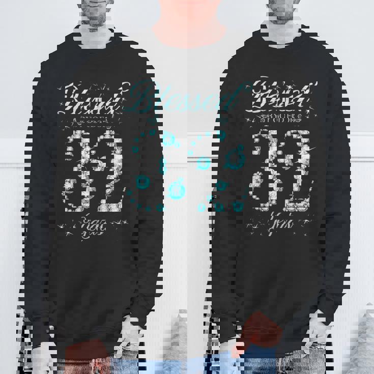 32歳の32歳の誕生日bデーパーティーに神に祝福されて スウェットシャツ 高齢者への贈り物