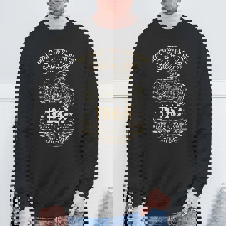 57 歳の誕生日男性オートバイ バイクに乗る人 1969 スウェットシャツ 高齢者への贈り物