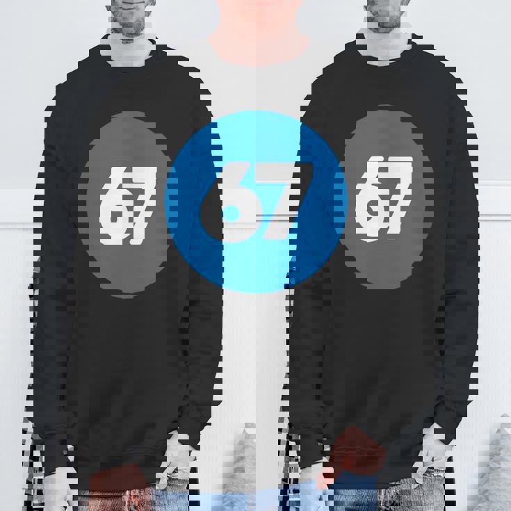 67 歳の誕生日番号 67 バルーン 67 歳の誕生日 スウェットシャツ 高齢者への贈り物