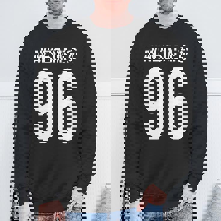 Awesome At 96 面白い96歳の誕生日のお祝いに 長袖tシャツ スウェットシャツ 高齢者への贈り物