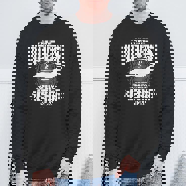 F-4 Phantom Wild Weaselietnam スウェットシャツ 高齢者への贈り物