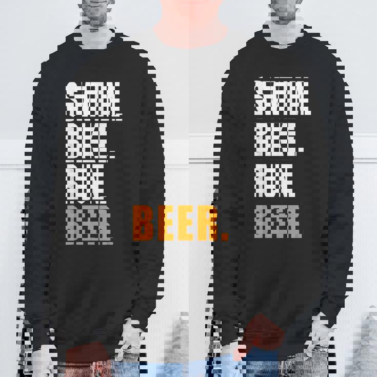 Swim Bike Run スイム バイク ラン ビール トライアスロン トライアスロン スポーツ メンズ レディース スウェットシャツ 高齢者への贈り物