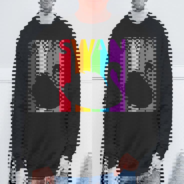 かわいいレインボースワンの鳥が好きな人 長袖tシャツ スウェットシャツ 高齢者への贈り物