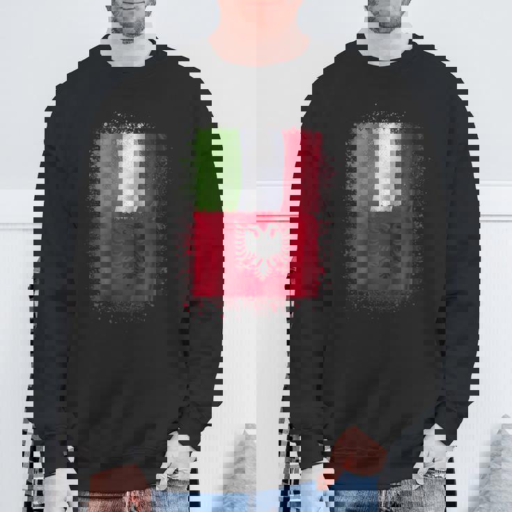 アルバニアのイタリアの愛-アルバニアとイタリア 長袖tシャツ スウェットシャツ 高齢者への贈り物