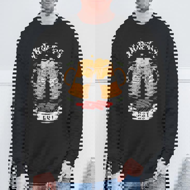 オクトーバーフェスト ビールとグリル ソーセージ スウェットシャツ 高齢者への贈り物