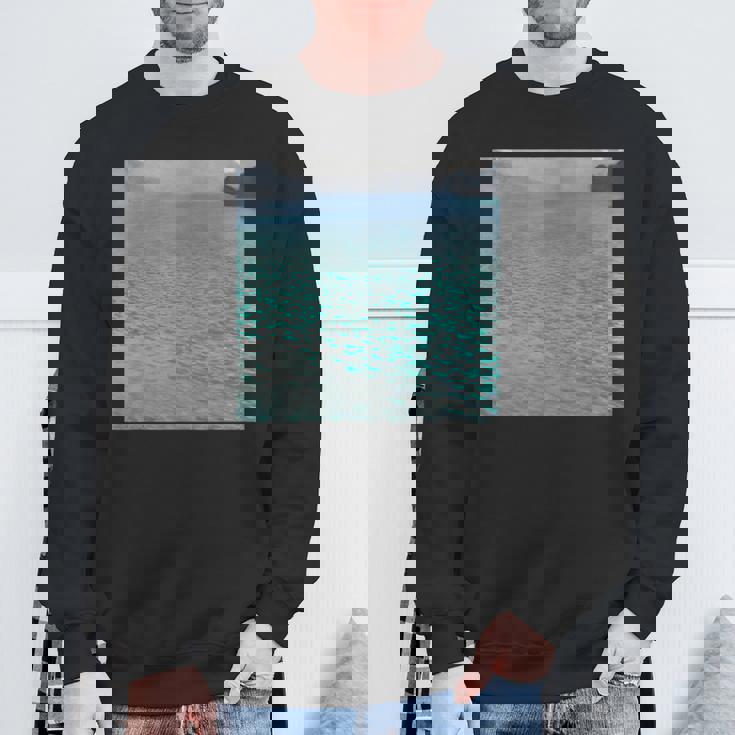 グスタフ・クリムトによるアターゼー 1900 スウェットシャツ 高齢者への贈り物