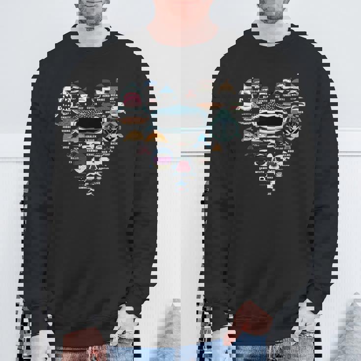 サメの識別 サメの顔 サメのハート 長袖tシャツ スウェットシャツ 高齢者への贈り物