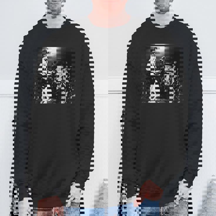 ザ・クラッシュ・アイ・ファイト・ザ・ロー・ホワイト・ライオット・ツアー スウェットシャツ 高齢者への贈り物