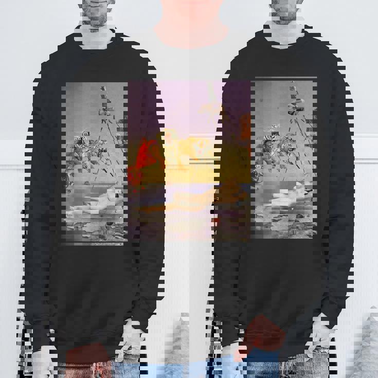 ダリの蜂の飛びによって生じる夢 スウェットシャツ 高齢者への贈り物