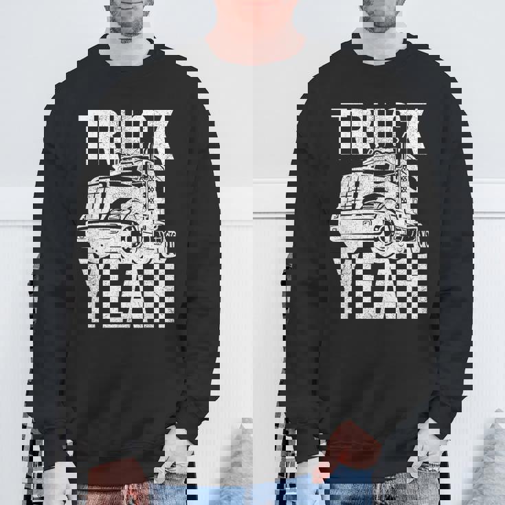 トラッカー 18輪トラック イェーピンク スウェットシャツ 高齢者への贈り物