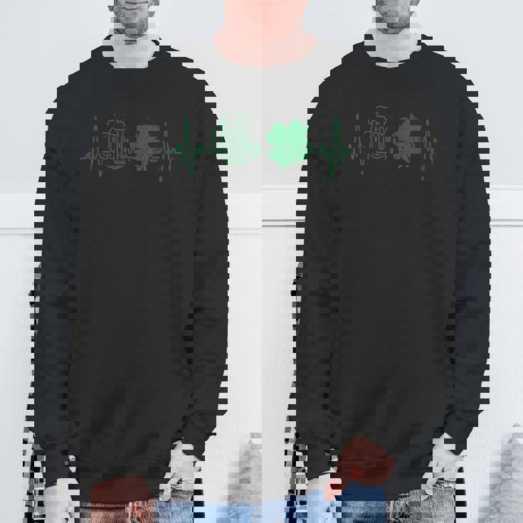 ハートビート 聖パトリックの日 レトロ スウェットシャツ 高齢者への贈り物