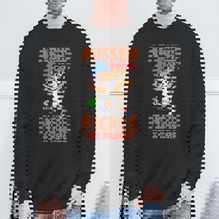 ピックルボール 猫 ミスショット ピクルス ザ・パドルプレイヤー スウェットシャツ 高齢者への贈り物