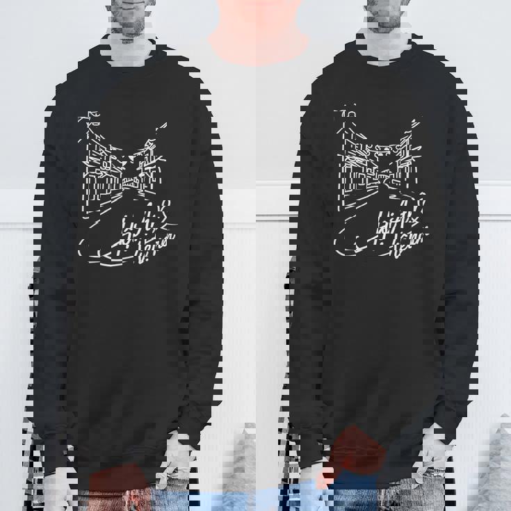 ホイアン、ベトナムシグネチャーハートアート ベトナムのお土産 スウェットシャツ 高齢者への贈り物