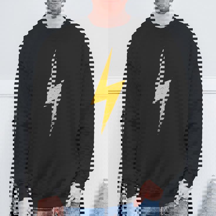 ライトニングボルトグランジを使用したミニマリストデザイン。 スウェットシャツ 高齢者への贈り物