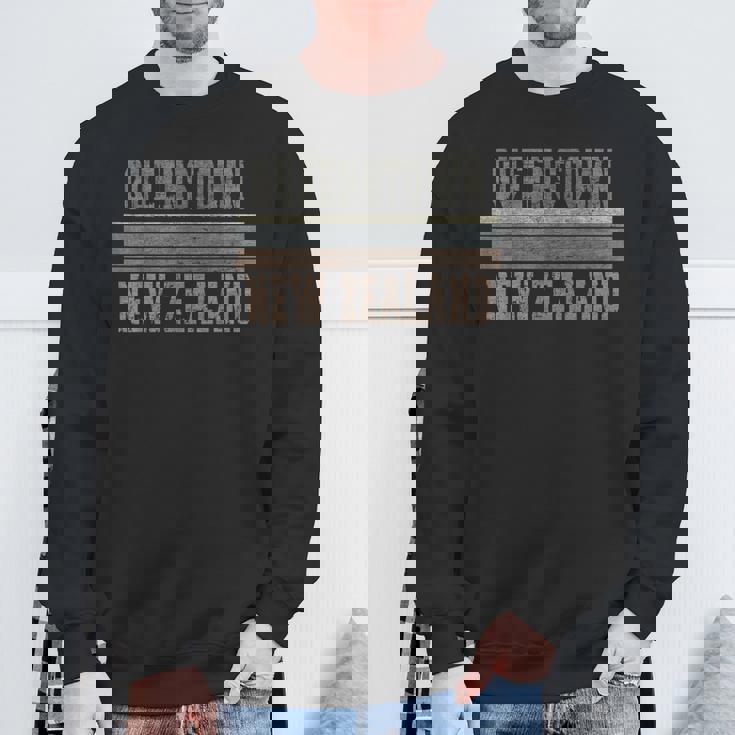 レトロ クイーンズタウン ニュージーランド スウェットシャツ 高齢者への贈り物