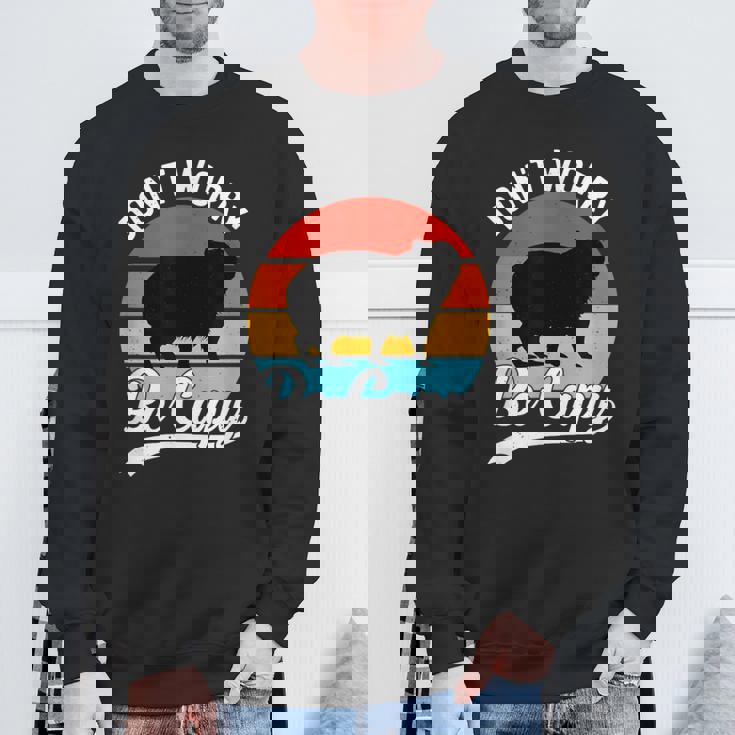 レトロ 面白い カピバラ Don't Worry Be Capy スウェットシャツ 高齢者への贈り物