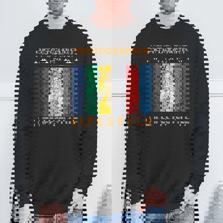 写真家 It's A Lifestyle おもしろtシャツ 写真好きのギフト スウェットシャツ 高齢者への贈り物