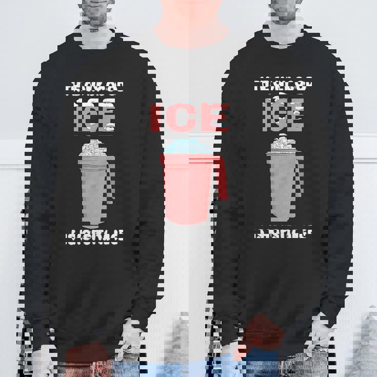 唯一の良い氷は病院の氷 長袖tシャツ スウェットシャツ 高齢者への贈り物