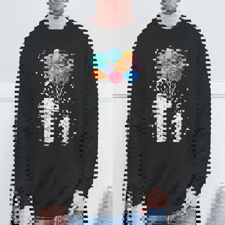 宇宙飛行士 宇宙飛行士 面白い宇宙小人太陽系 天文学 スウェットシャツ 高齢者への贈り物