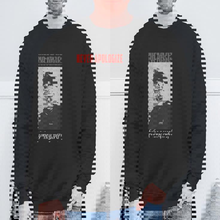 独裁者キム・ジョンウン・ティーは自分らしくいることを決して謝らない スウェットシャツ 高齢者への贈り物