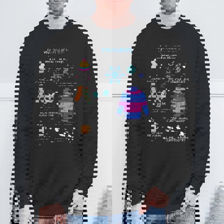 私のお気に入りの冬のものは、居心地の良い帽子、雪の結晶、ホットコーヒーです。 長袖tシャツ スウェットシャツ 高齢者への贈り物