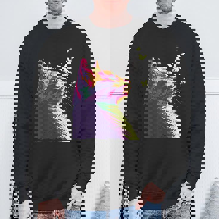 蝶と美しいカラフルな猫、パープル スウェットシャツ 高齢者への贈り物