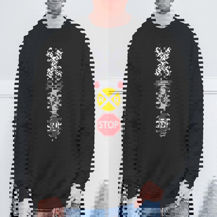 鉄道 踏切 標識 電車 作業員 エンジニア Railfan スウェットシャツ 高齢者への贈り物