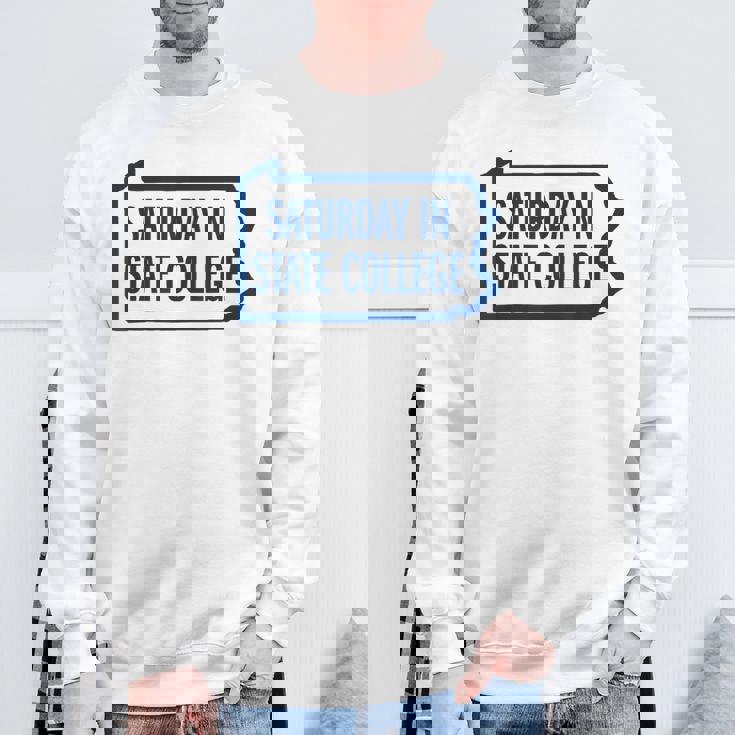 Saturday Intate College Pa Is For Football スウェットシャツ 高齢者への贈り物