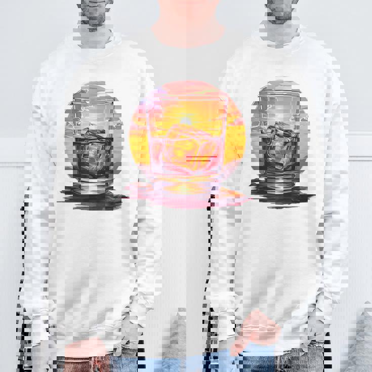 エレガントなウイスキーの夕日 スウェットシャツ 高齢者への贈り物