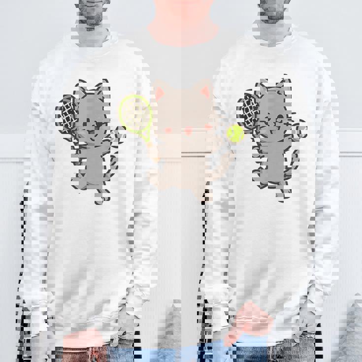 テニスをする猫。かわいいスポーツ猫。 スウェットシャツ 高齢者への贈り物