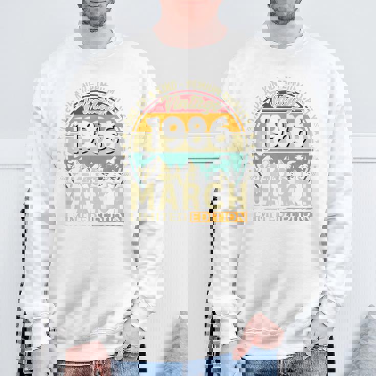 ヴィンテージカー 1986 年3月 40 歳の誕生日 1986 年のクラシックカー スウェットシャツ 高齢者への贈り物