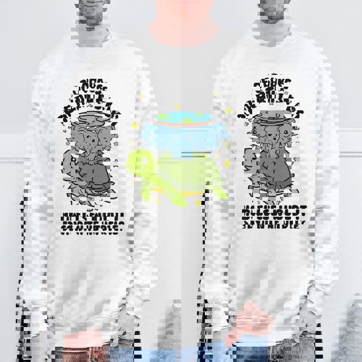 平らな地球協会 面白い陰謀論 亀の象 長袖tシャツ スウェットシャツ 高齢者への贈り物