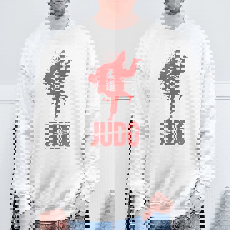 柔道着のクールな柔道tシャツ。 スウェットシャツ 高齢者への贈り物