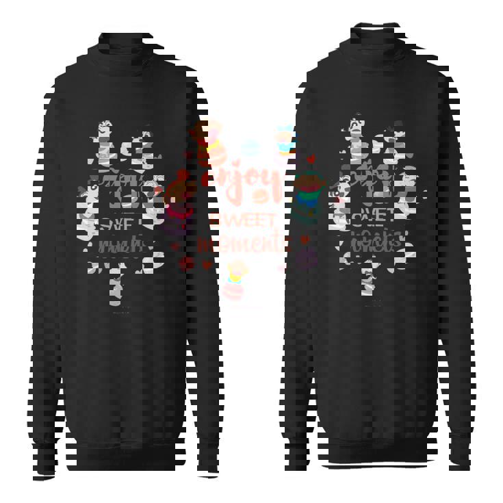 クレヨンしんちゃん かすかべ防衛隊とマカロンしんちゃんのティータイム 長袖tシャツ スウェットシャツ