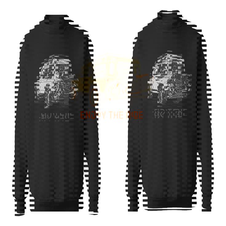 ヴィンテージ オフロード アドベンチャー ロードトリップ バイク イラストレーション スウェットシャツ