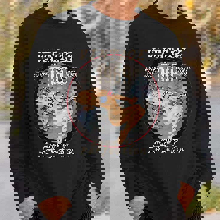 1969 ボンバーノーズアート ホットピンナップ 52歳の誕生日ギフト アンティーク調 スウェットシャツ 彼への贈り物