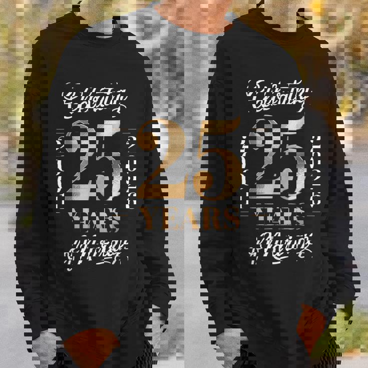 2001 年から 2026 年までのカップルの結婚 25 周年を祝う スウェットシャツ 彼への贈り物