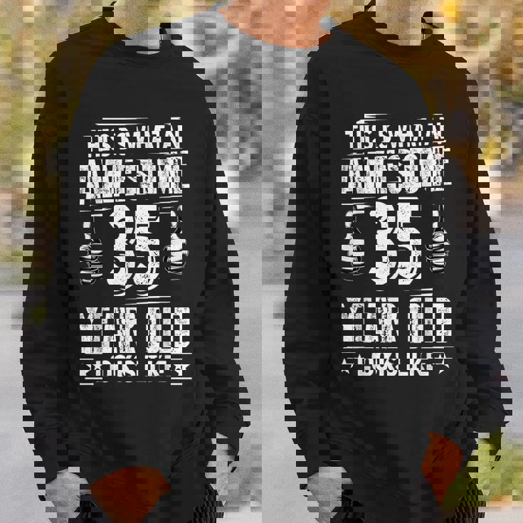 35歳の誕生日プレゼントは私に35年かかりました 良い 面白い 35歳 スウェットシャツ 彼への贈り物