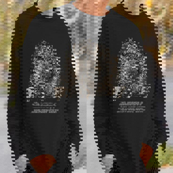 70周年だよ！70頭集合セピア 長袖tシャツ スウェットシャツ 彼への贈り物