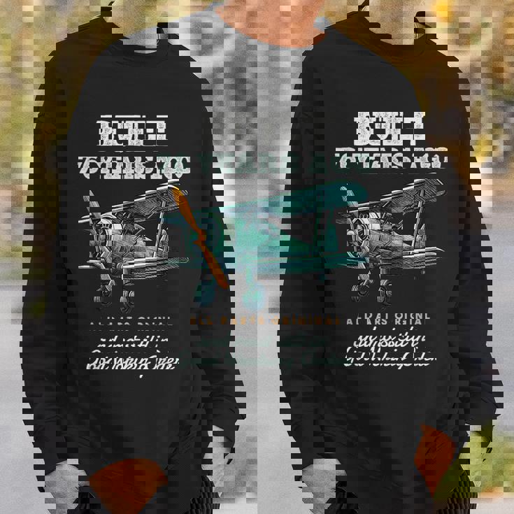 76年前に建てられた古いヴィンテージ飛行機76歳の誕生日男性。 スウェットシャツ 彼への贈り物