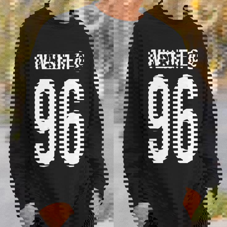 Awesome At 96 面白い96歳の誕生日のお祝いに 長袖tシャツ スウェットシャツ 彼への贈り物