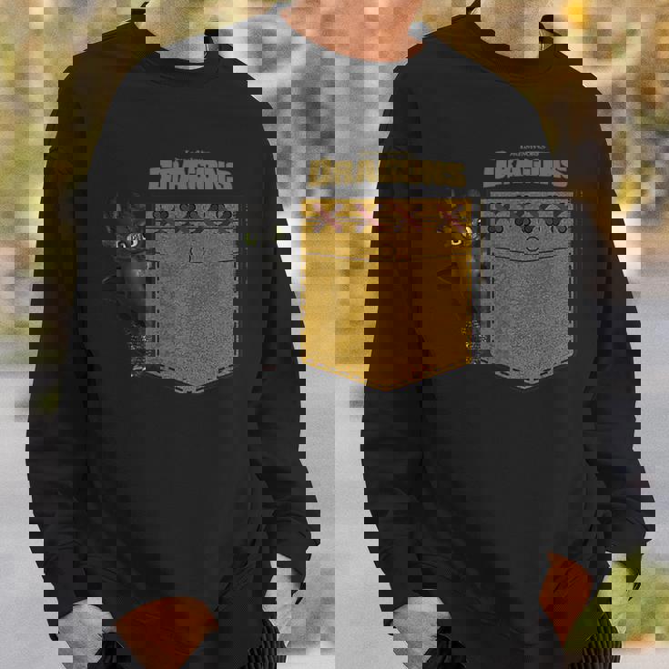 Dreamworks Dragons Toothless Leather Faux Pocket スウェットシャツ 彼への贈り物