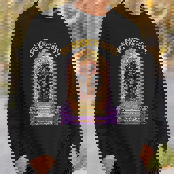 Eleñor De Los Milagros Is The Patron Of Peruvian Lima Peru スウェットシャツ 彼への贈り物