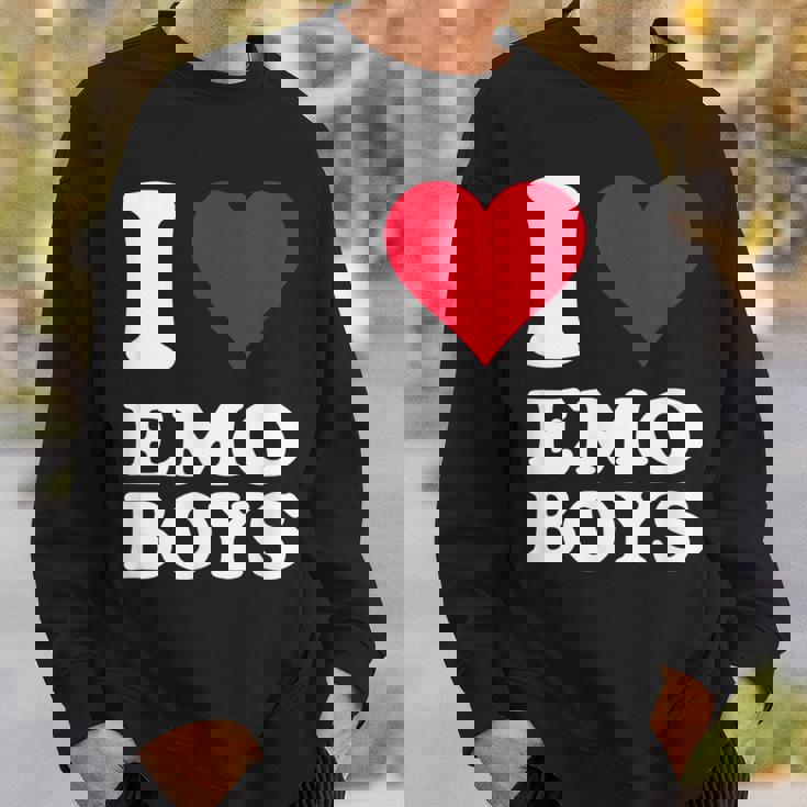 Red Heart I Love Emo Boys スウェットシャツ 彼への贈り物