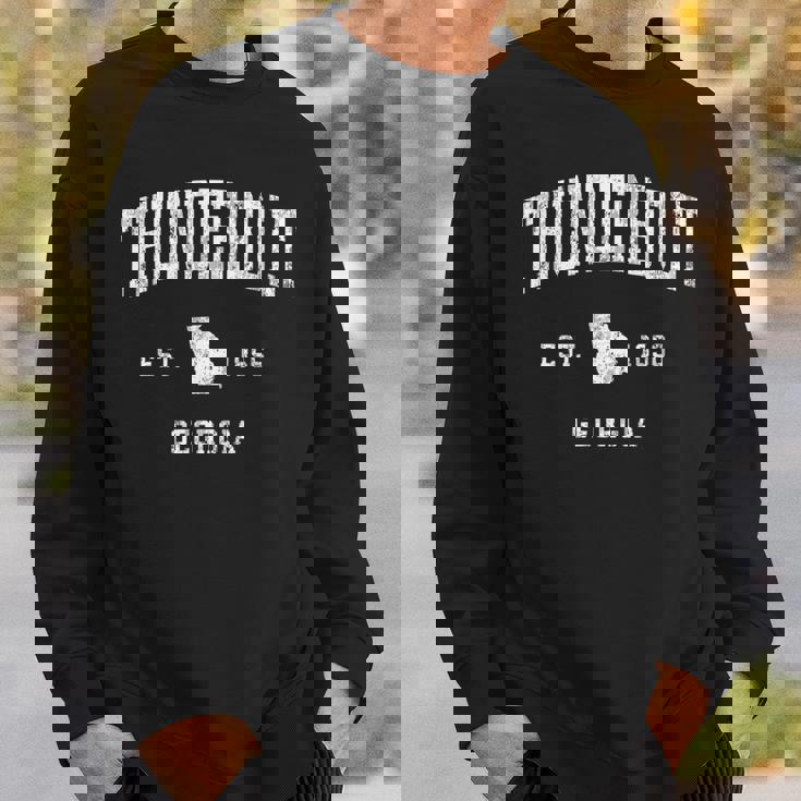 Thunderbolt Georgia Ga ヴィンテージ アスレチック スポーツデザイン スウェットシャツ 彼への贈り物